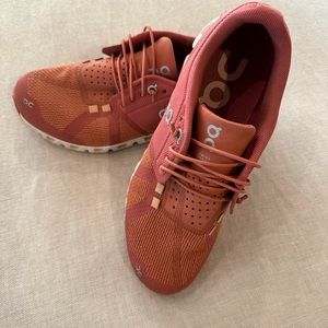 OnCloud tennis shoes, burnt orange, size Women’s 7,